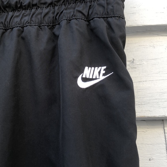 Nike Cropped Workout Capri Pants Size Small - Picture 2 of 7
